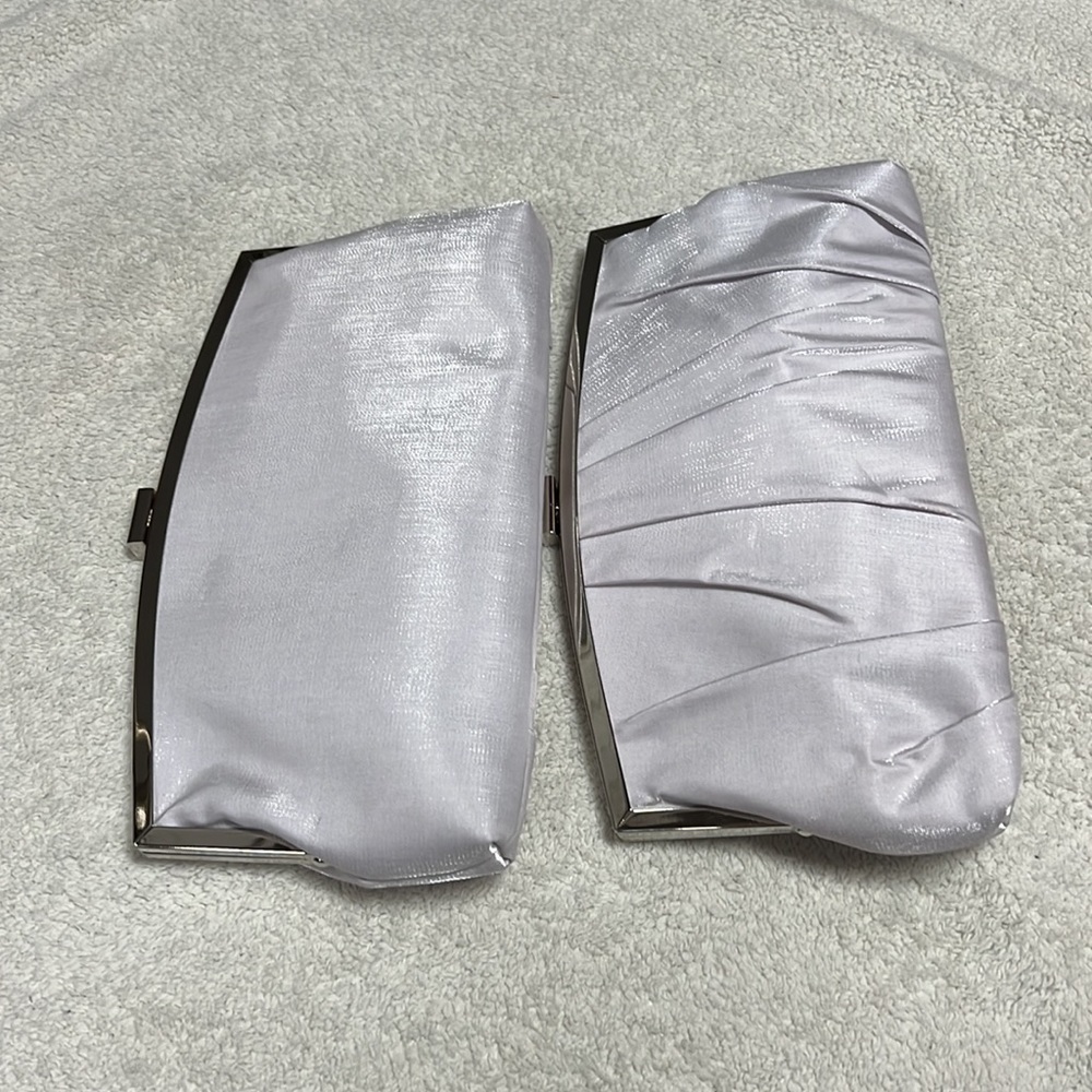 La Regale Jianna Casually Pleated Frame Clutch - Picture 7 of 8